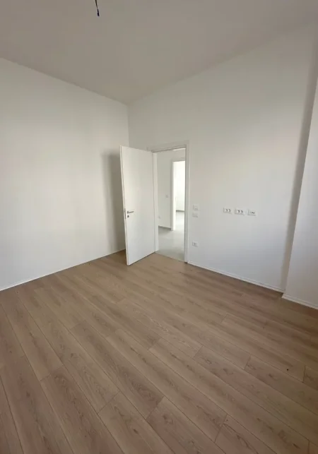 Tirane, shitet Vile , 353 m² 1.050.000 € (teg)