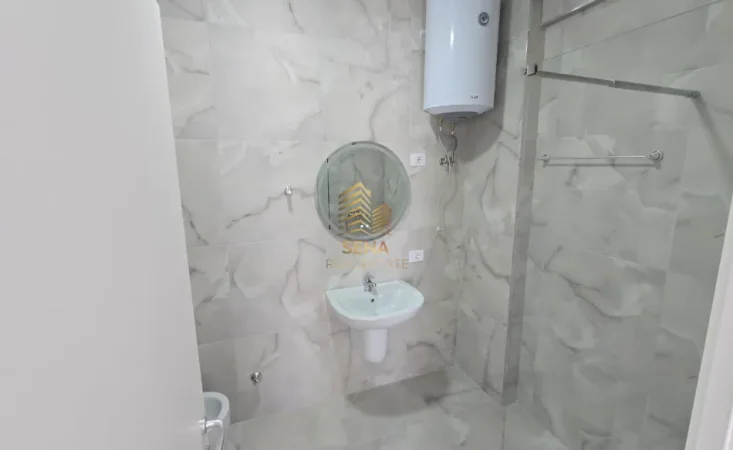 Tirane, jepet me qera apartament 2+1+Ballkon Kati 6, 103 m² 700 € (Astir, Kompleksi Oasis)