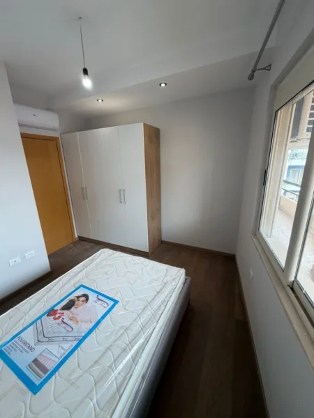 Tirane, jepet me qera apartament 2+1 Kati 7, 97 m² 550 € (Astir)