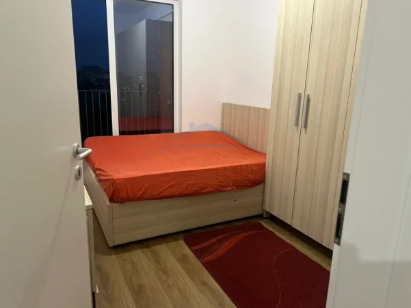 Tirane, jepet me qera apartament 1+1+Ballkon Kati 3, 52 m² 420 € (Rezidenca Oxa)
