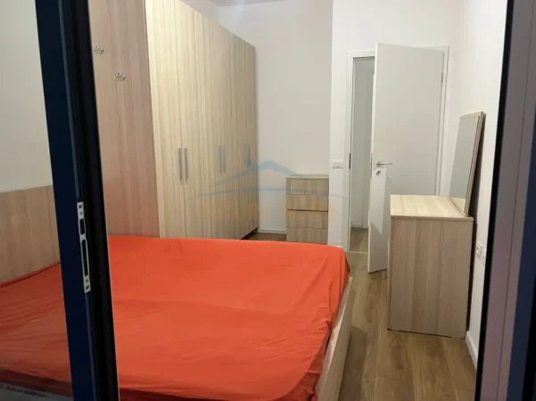 Tirane, jepet me qera apartament 1+1 Kati 3, 53 m² 366 € (Rezidenca Oxa , Fresk)