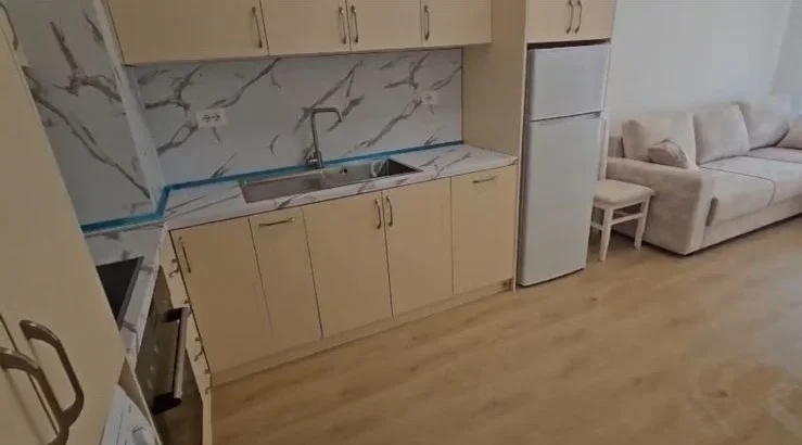 Tirane, jepet me qera apartament 1+1 Kati 5, 61 m² 400 € (rezidenca kaimi)