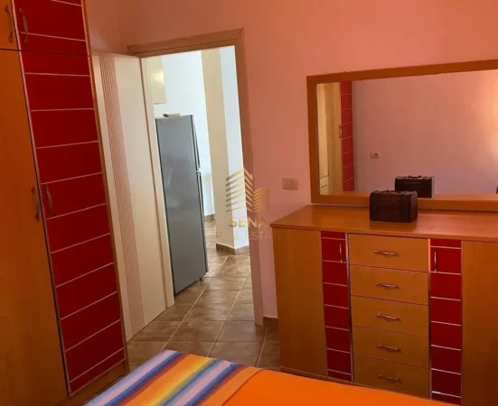Tirane, jepet me qera apartament 1+1+Ballkon Kati 3, 65 m² 350 € (Fresk)