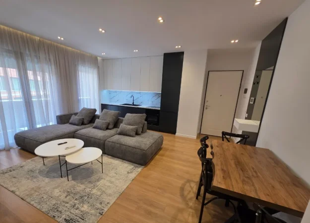 Tirane, jepet me qera apartament 1+1 , 72 m² 1.000 € 