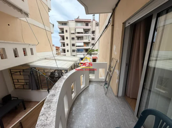 Vlore, shitet apartament 1+1+Ballkon Kati 2, 81 m² 150.000 € (Rruga Aleksandër Moisiu)