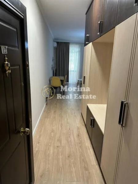Tirane, jepet me qera apartament 1+1 Kati 2, 70 m² 550 € (Liqeni I Thate)