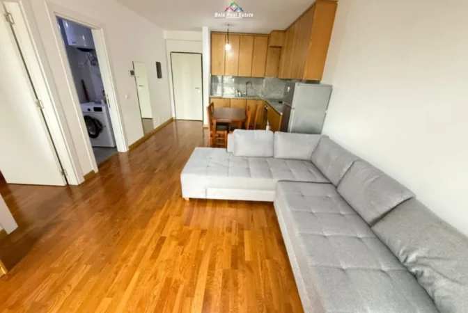 Tirane, jepet me qera 1+1+Ballkon Kati 10, 64 m² 630 € (kompleksi zirkon)