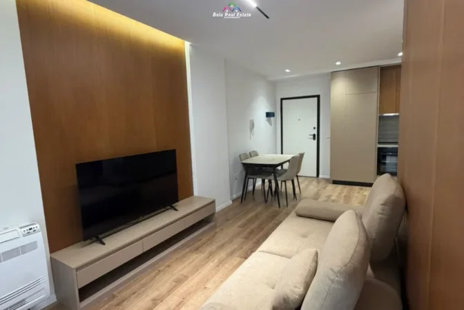 Tirane, jepet me qera garsonier 1+1 Kati 3, 57 m² 550 € (prane Malbor Caffe)
