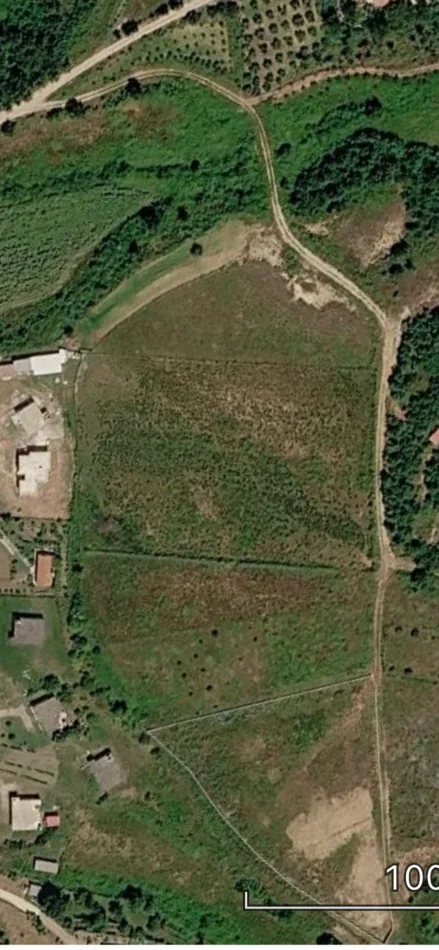 GJIRI LALZIT, shes toke ne bregdet 8.058 m² per fshat turistike me vila.