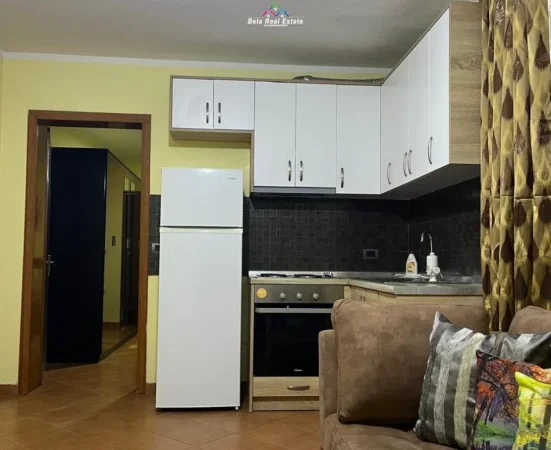Tirane, jepet me qera apartament 1+1+Ballkon Kati 3, 60 m² 520 € (bulevardi i ri)