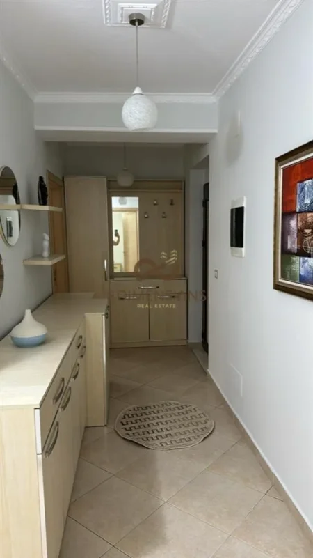 Tirane, jepet me qera apartament 2+1 Kati 5, 100 m² 650 € (Don Bosko)