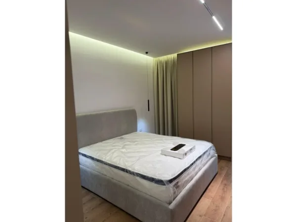 Tirane, jepet me qera apartament 1+1 Kati 3, 57 m² 500 € (ish fusha aviacionit)