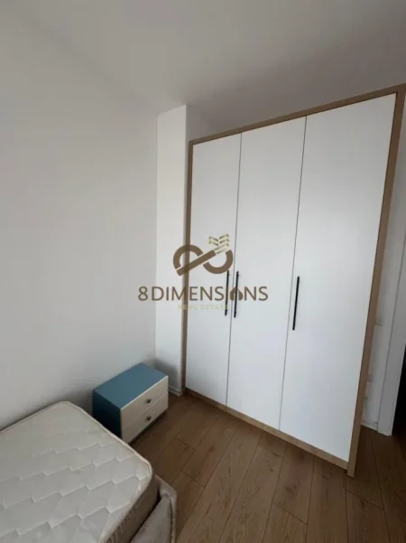 Tirane, jepet me qera apartament 2+1 , 95 m² 500 € (Grand Galery)