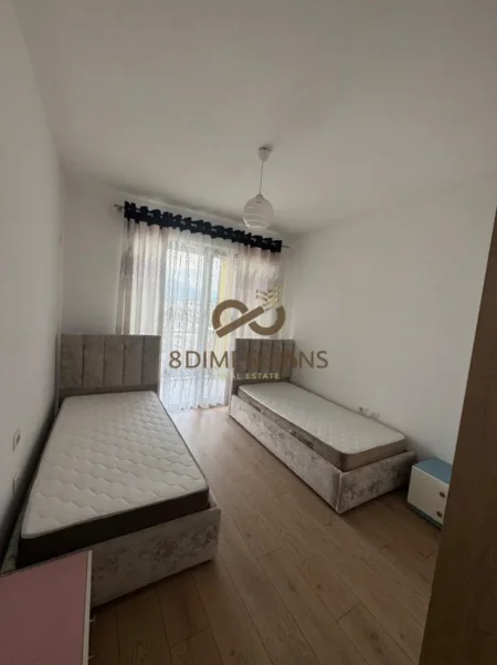 Tirane, jepet me qera apartament 2+1 , 95 m² 500 € (Grand Galery)