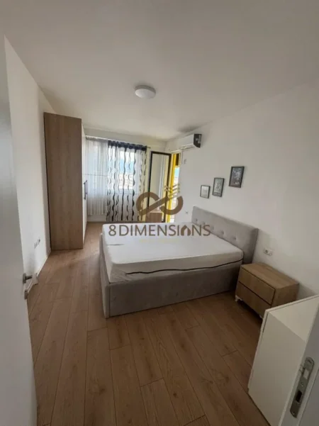 Tirane, jepet me qera apartament 2+1 , 95 m² 500 € (Grand Galery)