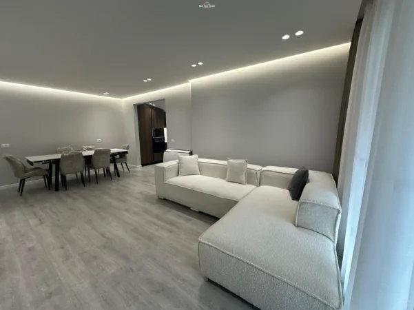 Tirane, jepet me qera Vile 3 Katshe Kati 0, 420 m² 3.500 € (prane Ambasades Turke)