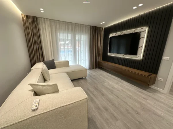 Tirane, jepet me qera Vile 3 Katshe Kati 0, 420 m² 3.500 € (prane Ambasades Turke)