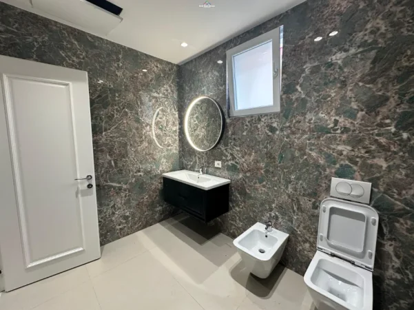 Tirane, jepet me qera Vile 3 Katshe Kati 0, 420 m² 3.500 € (prane Ambasades Turke)