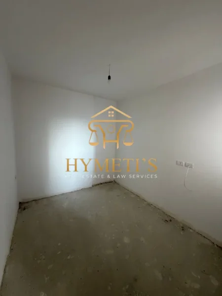 Durres, shitet apartament 2+1+Ballkon Kati 6, 90 m² 85.500 € (Te Billa Durrës, Rruga Aleksander Goga)