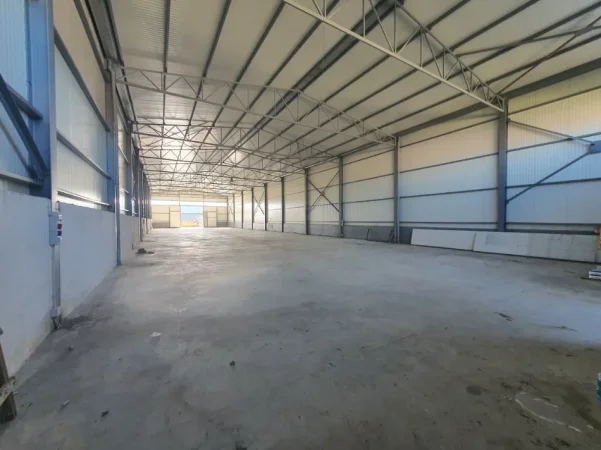 Durres, jepet me qera magazine Kati 1, 1.000 m² 240.000 € (Xhafzotaj)
