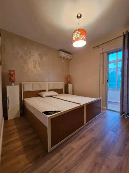 Shqiperi, shitet apartament 1+1 Kati 3, 66 m² (Mine Peza)