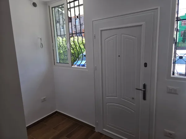 Tirane, shitet garsonier Kati 1, 30 m² 83.000 € (Rruga 4 Deshmoret)