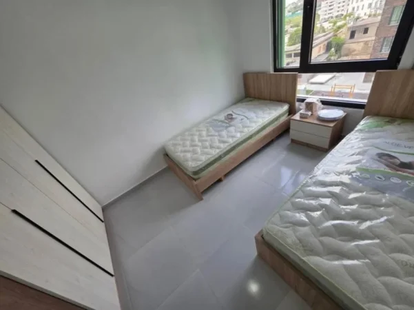 Tirane, jepet me qera apartament 2+1 Kati 4, 100 m² 550 € (Rruga 5 Maji)