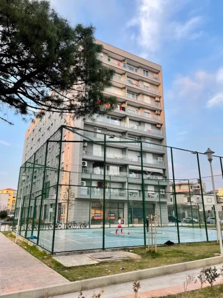 Tirane, jepet me qera apartament 2+1+Ballkon Kati 2, 105 m² 750 € (Fiori di Bosco, Don Bosko)