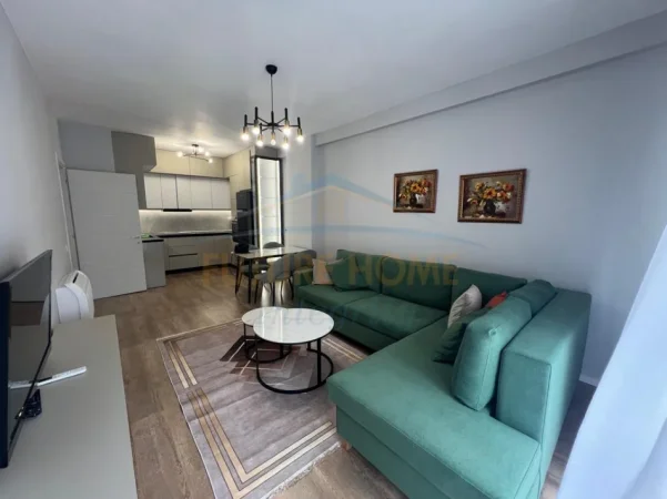 Tirane, jepet me qera apartament 1+1+Post Parkimi, Kati 6, 82 m² 630 € (Kompleksi E88, Dritan Hoxha)