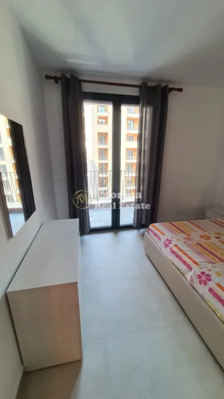 Tirane, jepet me qera apartament 1+1 Kati 7, 70 m² 500 € (Spitali Qsut Kompleksi Zirkon)