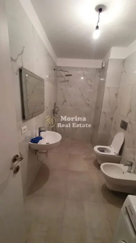 Tirane, jepet me qera apartament 1+1 Kati 7, 70 m² 500 € (Spitali Qsut Kompleksi Zirkon)