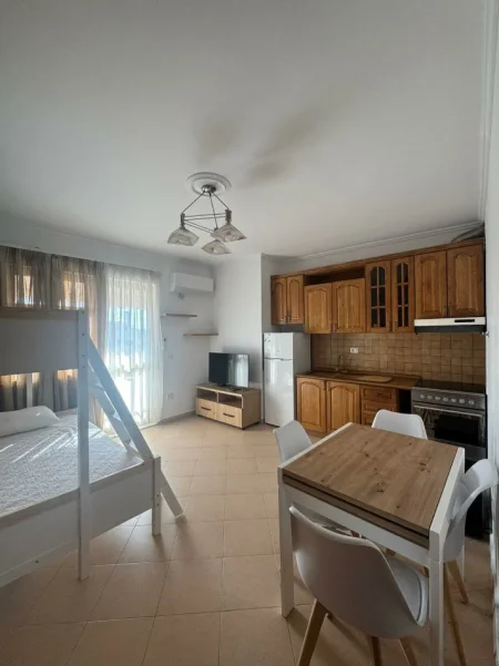 Tirane, jepet me qera garsonier Kati 9, 34 m² 400 € (Ne Brryl mbrapa Ministris se Jashtme)