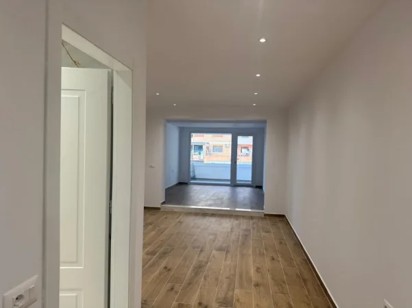 Tirane, shitet zyre , 54 m² 135.000 € (pranë SPAK)
