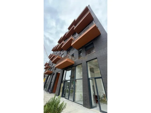 Tirane, shitet apartament 2+1+2+Ballkon Kati 1, 103 m² 200.000 € (Ish Fusha e Aviacionit)