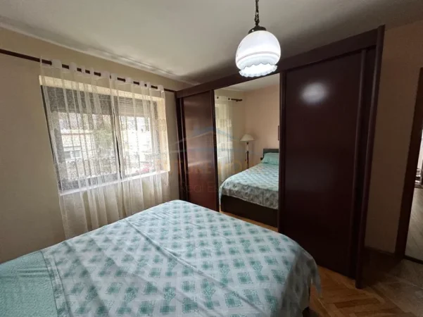 Shqiperi, shitet apartament 1+1+Ballkon Kati 3, 53 m² 156.000 € (Rruga e Elbasanit)