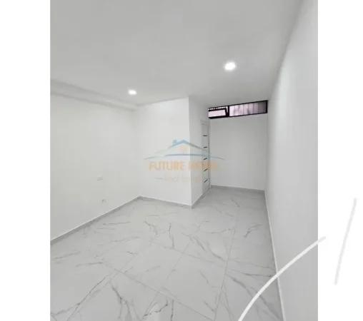 Tirane, shitet ambjent biznesi Kati -1, 48 m² 92.000 € (Komuna e Parisit)