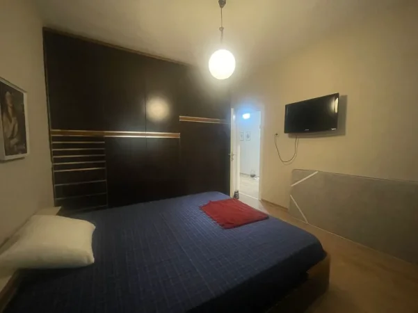 Tirane, jepet me qera apartament 1+1+Ballkon Kati 4, 74 m² 500 € (Don Bosko)