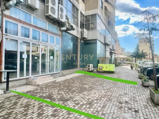 Tirane, shitet ambjent biznesi Kati 0, 130 m² 160.000 € 