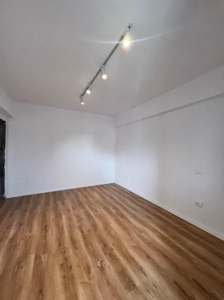 Durres, shitet apartament 2+1+Aneks+Ballkon Kati 5, 90 m² 103.000 € 
