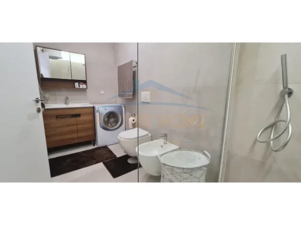 Tirane, jepet me qera apartament 1+1 Kati 2, 90 m² 470 € (Rruga e Elbasanit)
