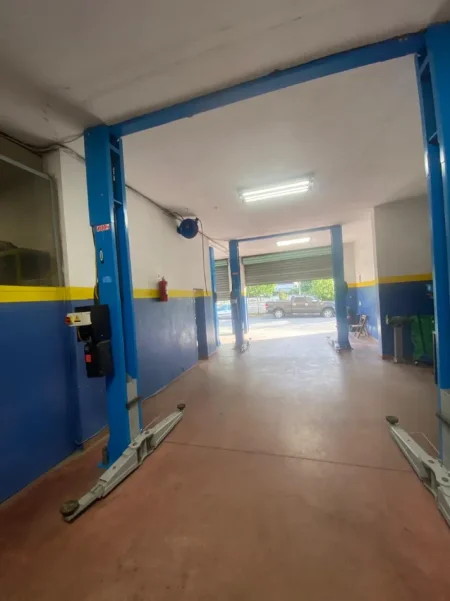 Tirane, jepet me qera ambjent biznesi Kati 0, 120 m² 1.800 € (KRYQI KUQ)