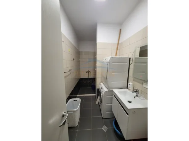 Tirane, jepet me qera apartament 2+1 Kati 6, 82 m² 600 € (Rruga 5 Maji, Tiranë.)