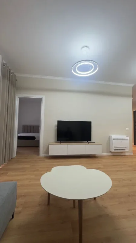 Tirane, jepet me qera apartament 2+1 Kati 2, 90 m² 600 € (5 MAJI)