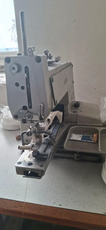 Tirane, shes Makine qepese Linje prodhimi rrobaqepsie
