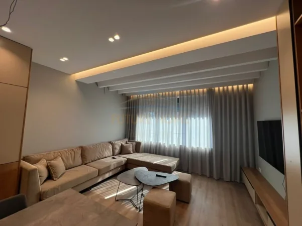 Tirane, jepet me qera apartament 2+1+2+Post Parkimi Kati 5, 137 m² 1.200 € (Rruga e Elbasanit,Tirane,)