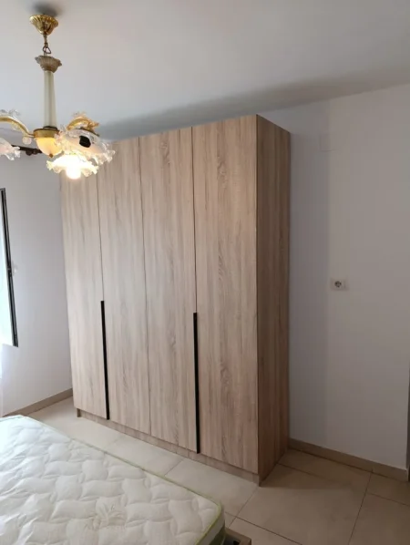 Tirane, shitet apartament 1+1 Kati 1, 60 m² 125.000 € (Xhamlliku)