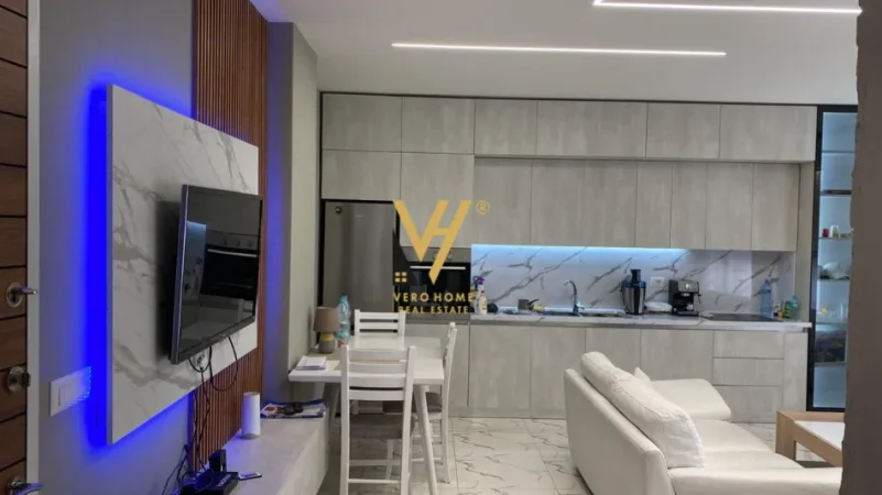 Tirane, jepet me qera apartament 1+1+Ballkon Kati 1, 50 m² 470 € (LINZE)