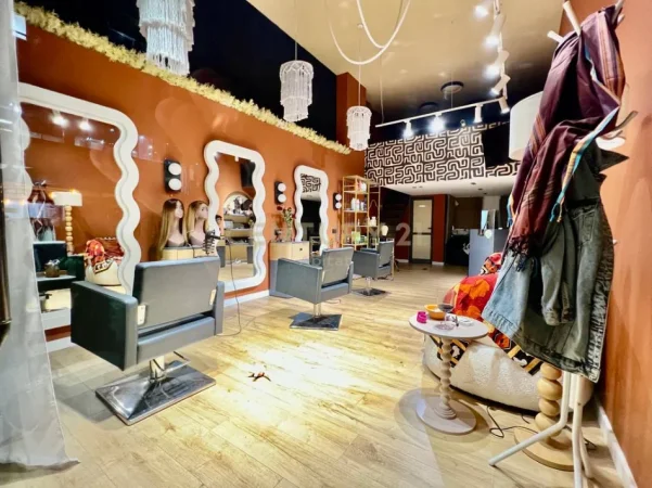 Tirane, shitet ambjent biznesi Kati 0, 65 m² 139.000 € 