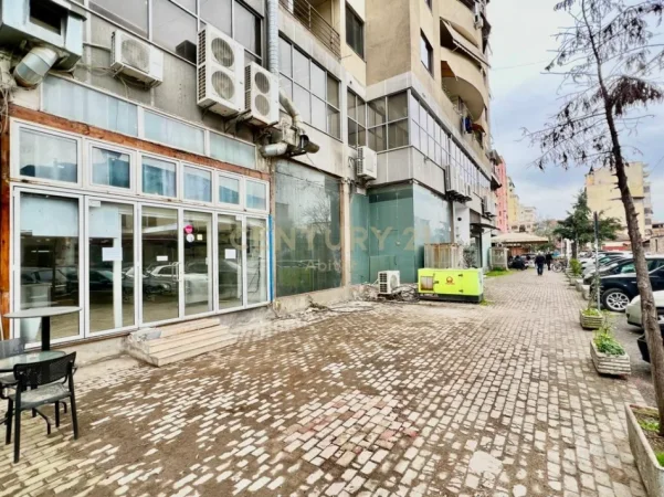 Tirane, shitet ambjent biznesi Kati 0, 130 m² 160.000 € 