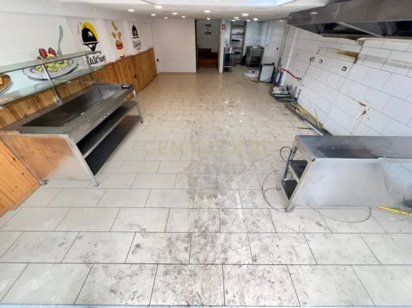 Tirane, shitet ambjent biznesi Kati 0, 130 m² 160.000 € 